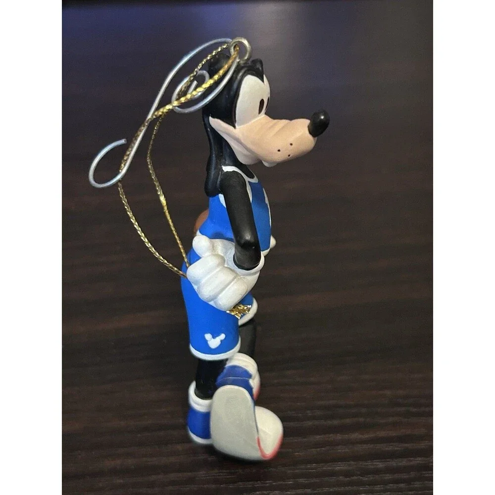 Vintage Disney Sports Goofy Basketball Porcelain Bisque Christmas Ornament 4”
